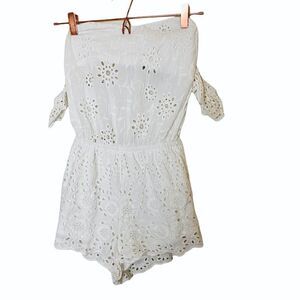 EUC LF Carmin White Eyelet Romper Small